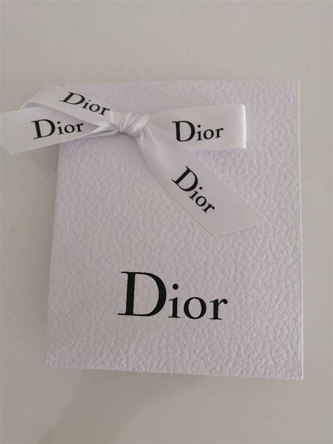 dior 配送